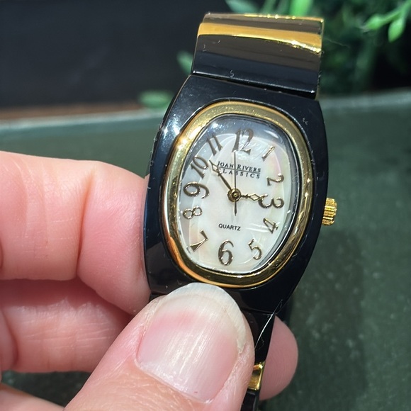 Joan Rivers watch - Picture 6 of 8